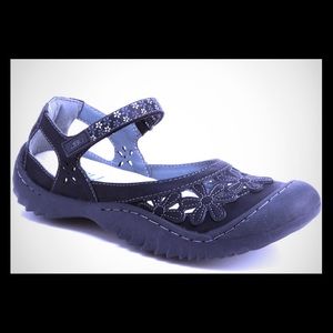 NWT Jambu Wildflower sandals in black size 8.5